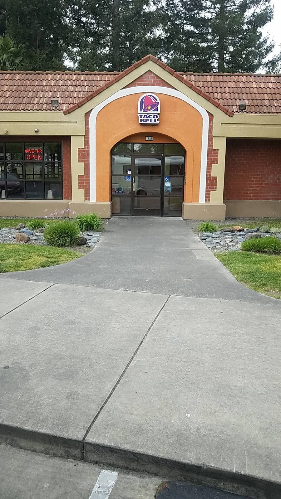 Taco Bell | meal takeaway | 1835 Mendocino Ave, Santa Rosa, CA 95401, USA | 7075718241 OR +1 707-571-8241