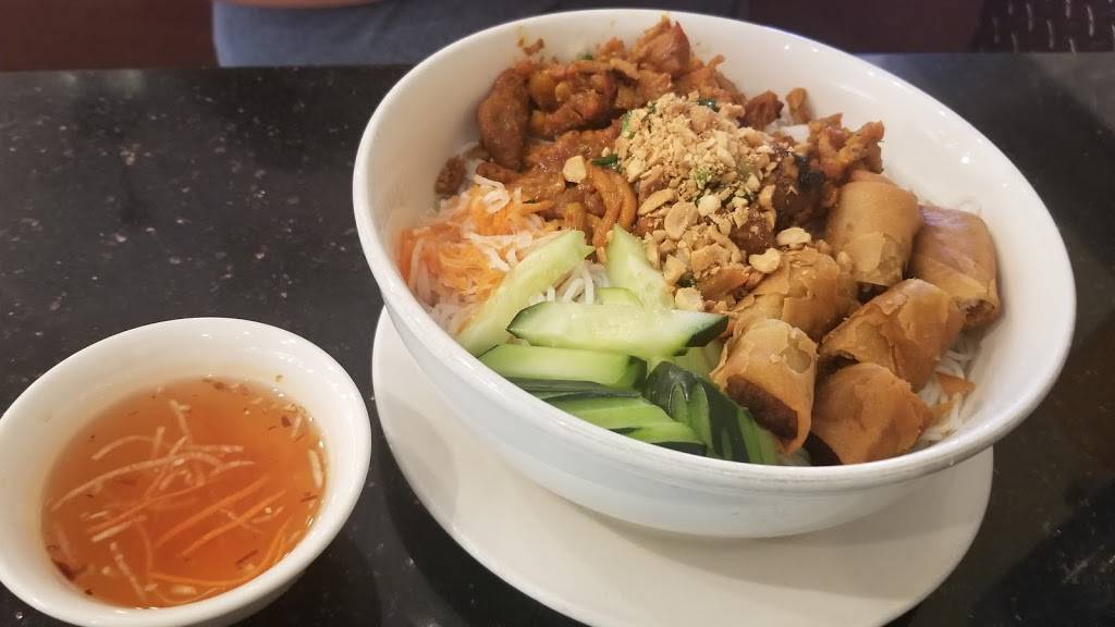 Phở Vu | restaurant | 34260 Monterey Ave, Palm Desert, CA 92211, USA | 7603241888 OR +1 760-324-1888