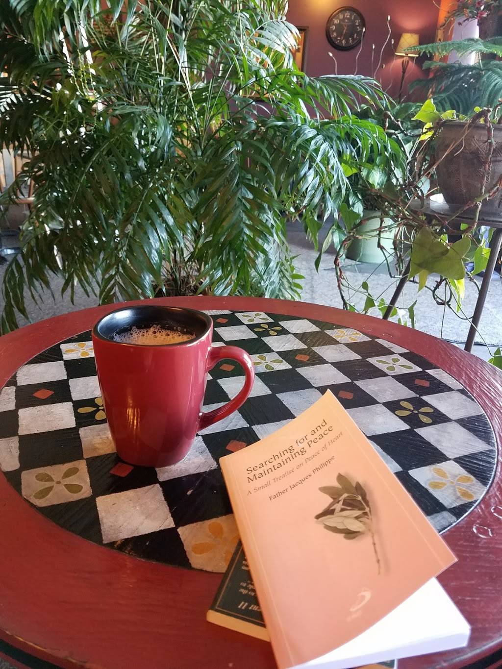 Perks Coffee Cafe | cafe | 104 W 8th St, Monroe, WI 53566, USA | 6083254574 OR +1 608-325-4574