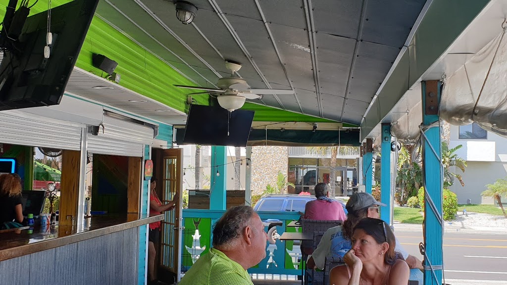 The Reef | restaurant | 14701 Gulf Blvd, Madeira Beach, FL 33708, USA | 7279543402 OR +1 727-954-3402