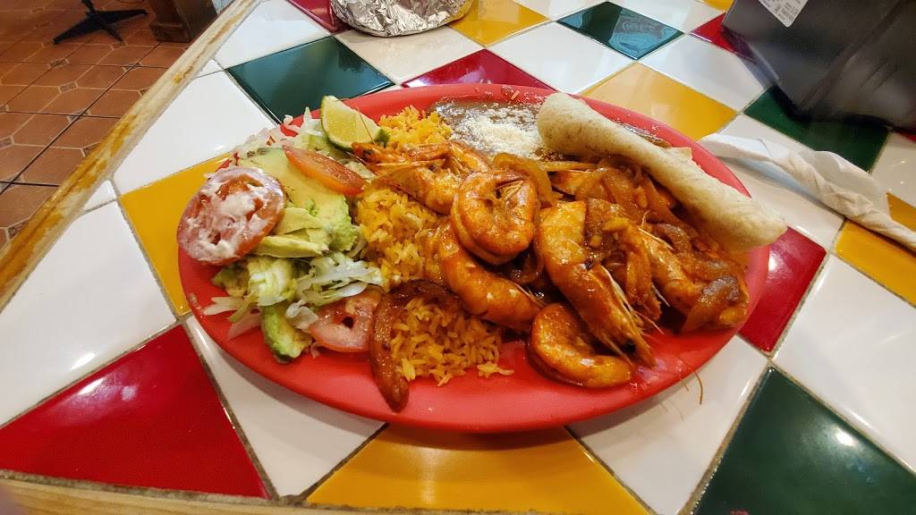 LA MEXICANA | restaurant | 118 N Race St, Georgetown, DE 19947, USA | 3028567353 OR +1 302-856-7353
