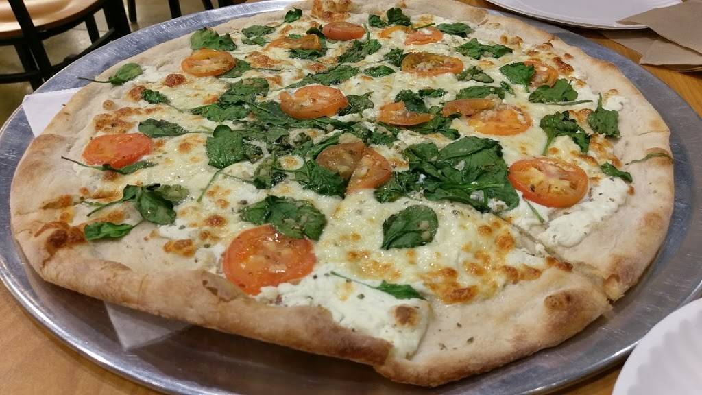 Randys Pizza | restaurant | 2121 TW Alexander Dr #117, Durham, NC 27703, USA | 9196864444 OR +1 919-686-4444