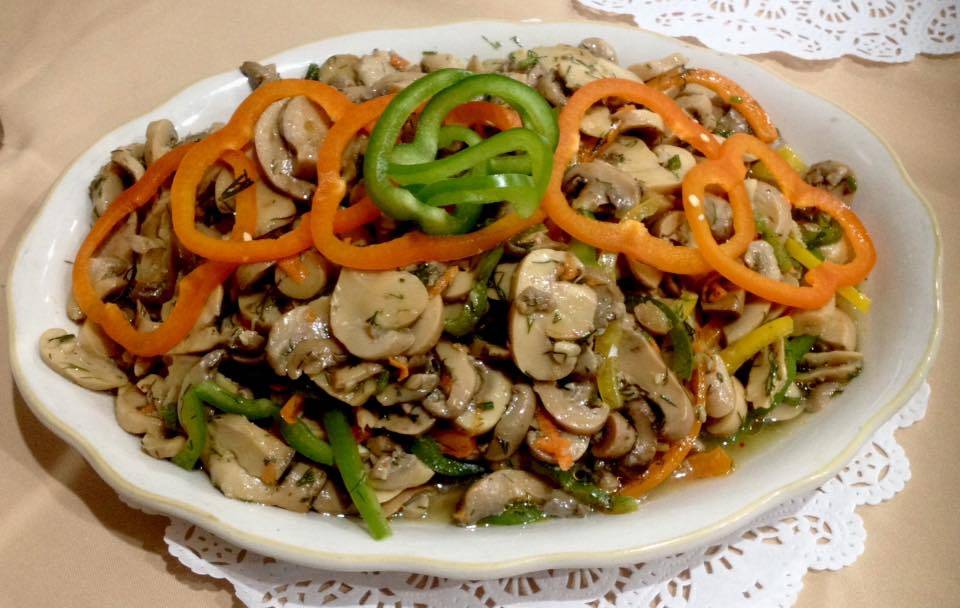 Eagle Russian Armenian Cuisine | restaurant | 16147 Nordhoff St, North Hills, CA 91343, USA | 8188300605 OR +1 818-830-0605