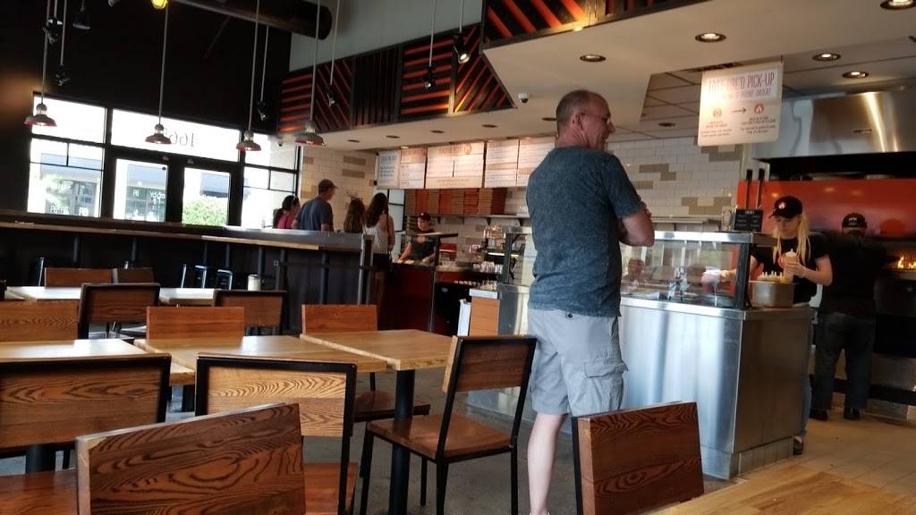 Blaze Pizza | meal takeaway | 4665 PGA Boulevard, Palm Beach Gardens, FL 33418, USA | 5612466692 OR +1 561-246-6692