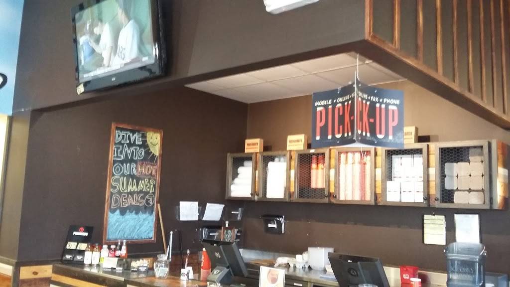 Freebirds World Burrito | restaurant | 125 Northwest Loop 410 Ste. 440, San Antonio, TX 78216, USA | 2105259990 OR +1 210-525-9990