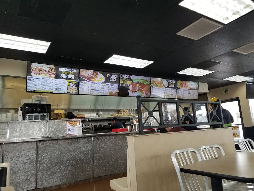 Doublz | restaurant | 15100 Paramount Blvd, Paramount, CA 90723, USA | 5625310222 OR +1 562-531-0222