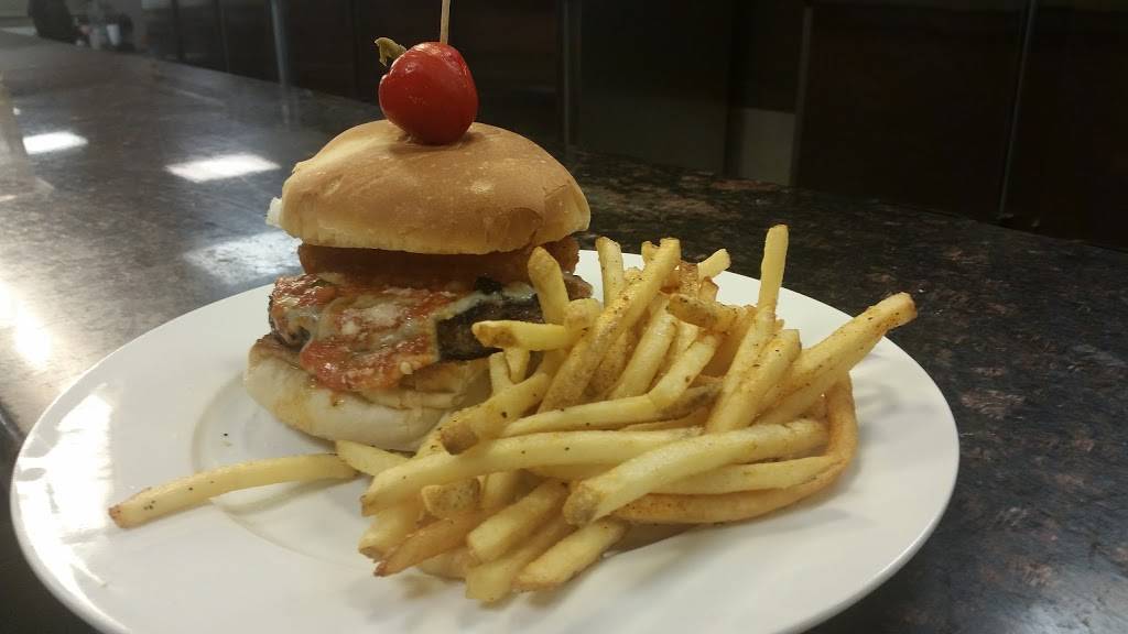 Favorites at Gloucester Township | restaurant | 1300 Blackwood Clementon Rd, Clementon, NJ 08021, USA | 8564414253 OR +1 856-441-4253