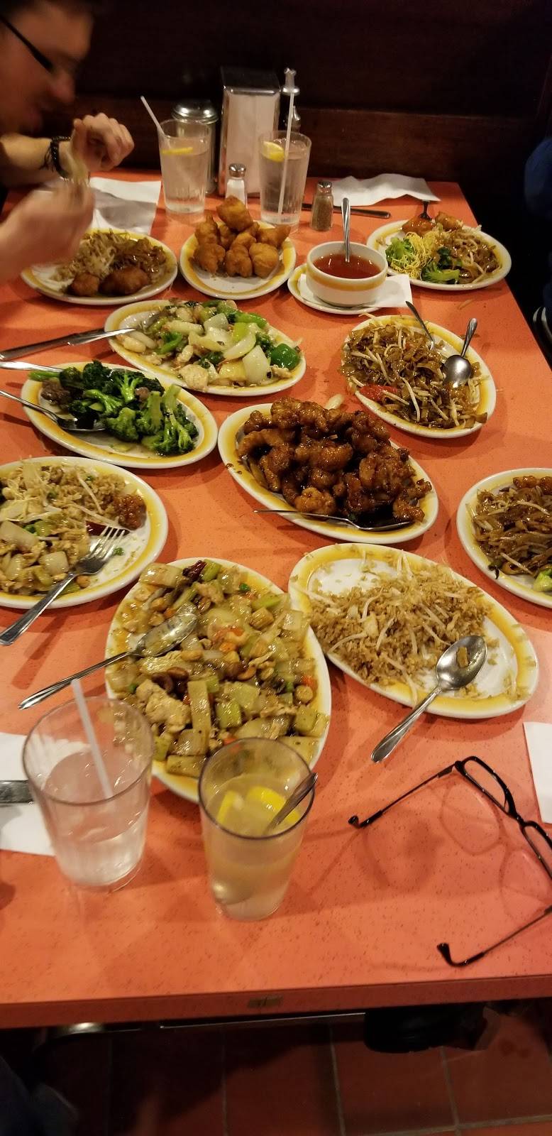 Far East Chinese Restaurant | restaurant | 6536 Thorold Stone Rd, Niagara Falls, ON L2J 1B3, Canada | 9053562462 OR +1 905-356-2462