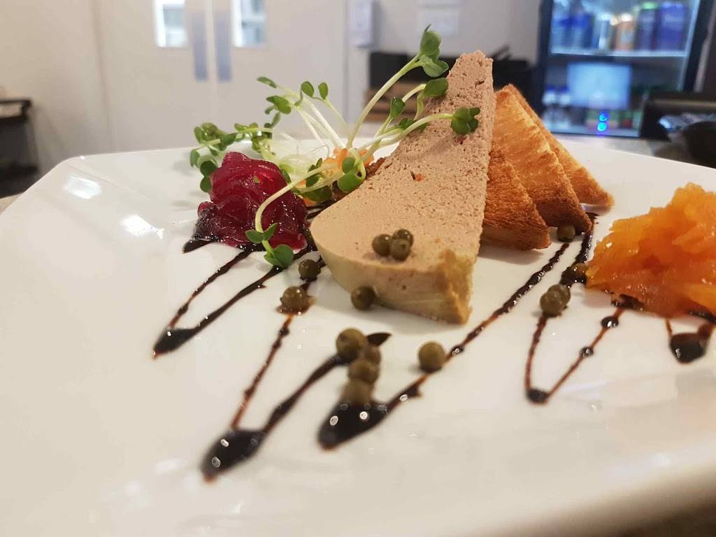 Restaurant Au Petit Palace | restaurant | 204 Rue Masson, Sainte-Thècle, QC G0X 3G0, Canada | 4182892939 OR +1 418-289-2939