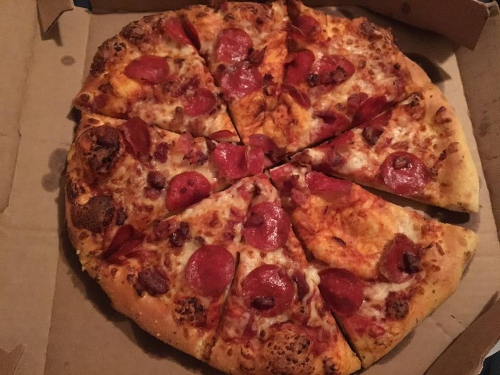 Dominos Pizza | meal delivery | 6827 N Loop 1604 E W, San Antonio, TX 78249, USA | 2106466400 OR +1 210-646-6400