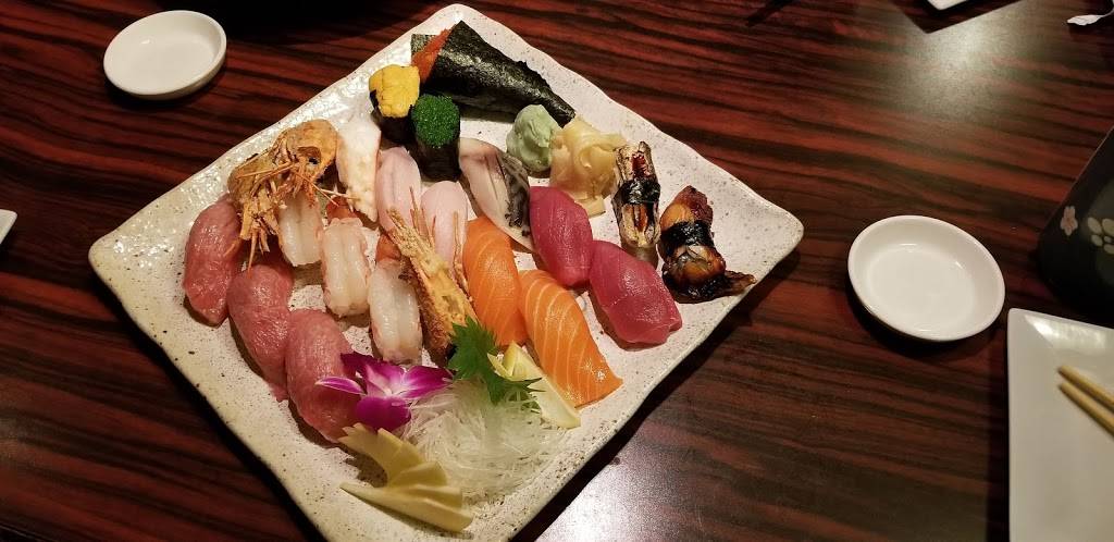 BluFish Glenview Sushi Bistro & Grill | restaurant | 2709 Pfingsten Rd, Glenview, IL 60026, USA | 8472723474 OR +1 847-272-3474