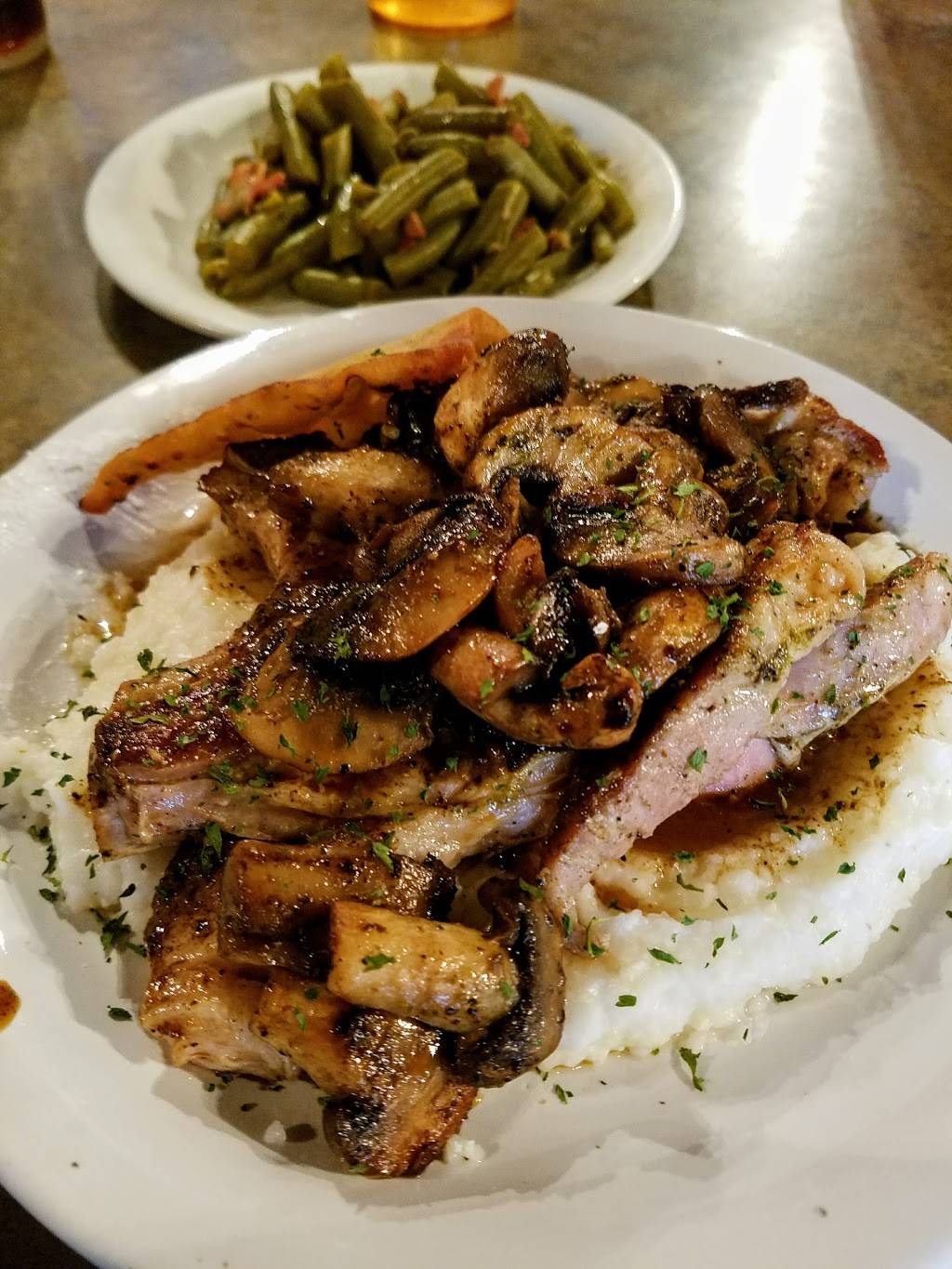 Sassys Restaurant | restaurant | 7635 MS-614, Moss Point, MS 39562, USA | 2285880800 OR +1 228-588-0800