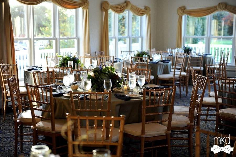Laurel Lane Country Club | restaurant | 309 Laurel Ln, West Kingston, RI 02892, USA | 4017833844 OR +1 401-783-3844