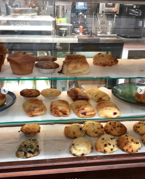 Dolce Italian Café | cafe | 98 Elm St, New Canaan, CT 06840, USA | 2035941424 OR +1 203-594-1424