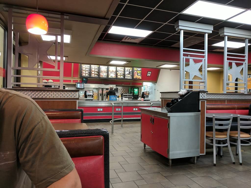Hardees | restaurant | 115 N Main St, Hillsville, VA 24343, USA | 2767284668 OR +1 276-728-4668