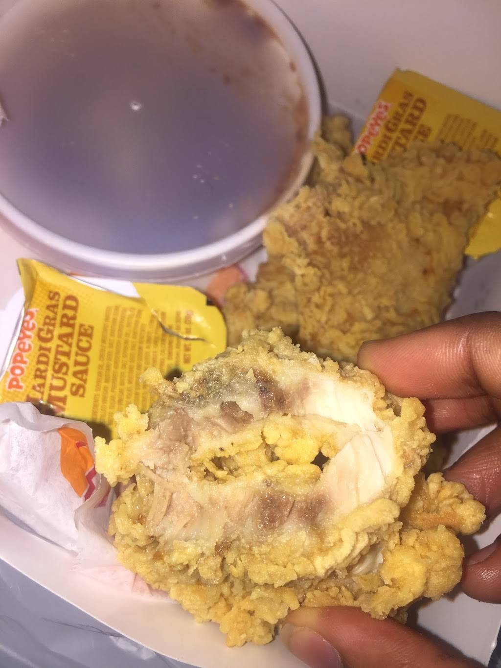 Popeyes Louisiana Kitchen | restaurant | 7500 City Ave, Philadelphia, PA 19151, USA | 2154733737 OR +1 215-473-3737