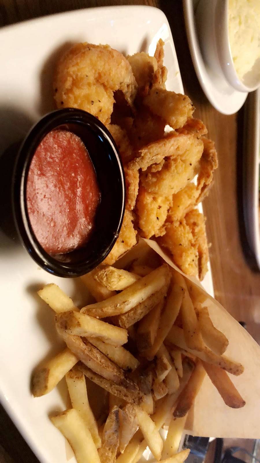 TGI Fridays | restaurant | 4650 King St, Alexandria, VA 22302, USA | 7039314100 OR +1 703-931-4100