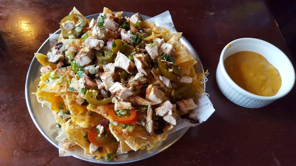 Ricks Tavern On Main | restaurant | 2907 Main St, Santa Monica, CA 90405, USA | 3103922772 OR +1 310-392-2772