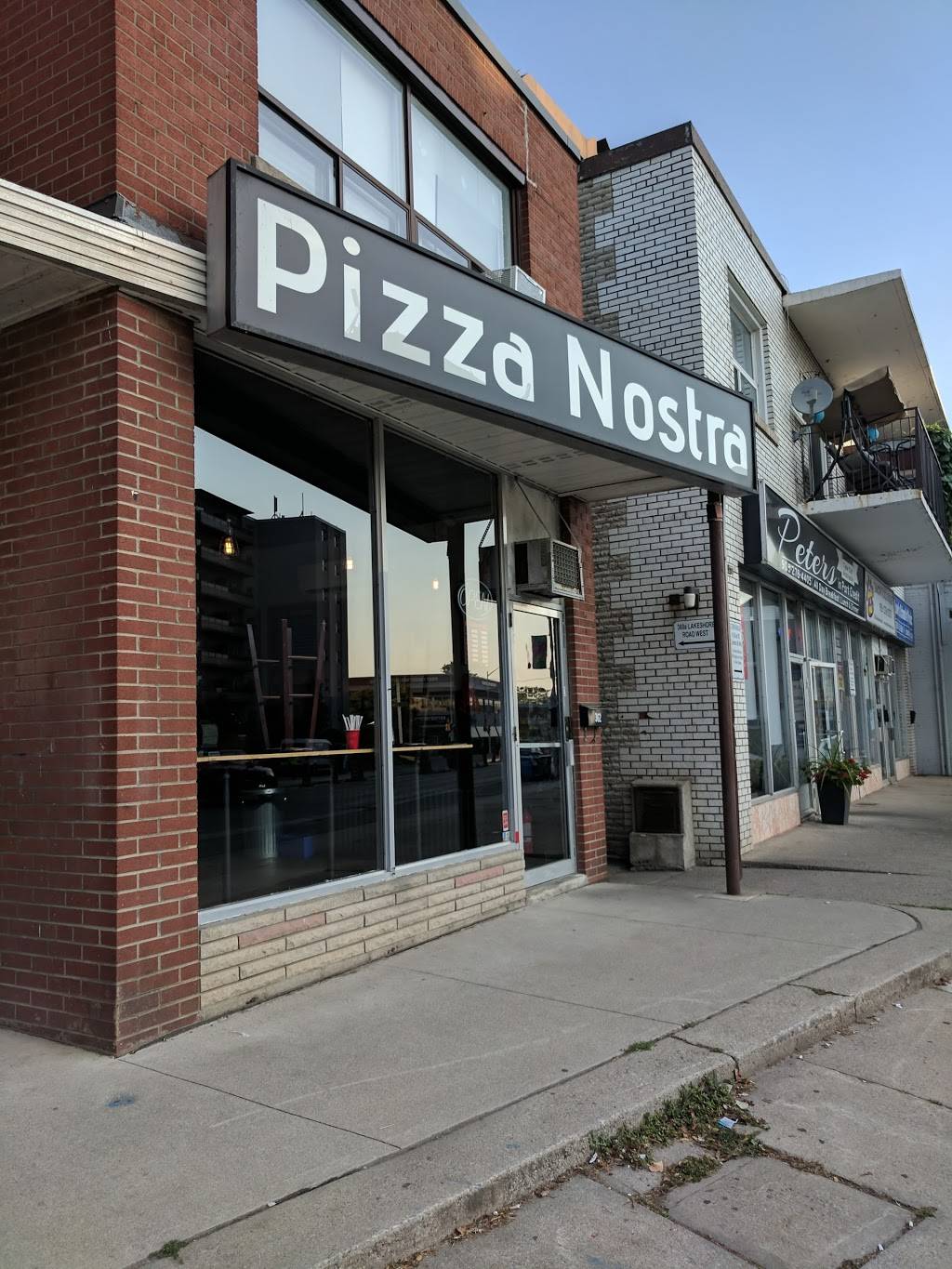 Pizza Nostra | meal takeaway | 362 Lakeshore Rd W, Mississauga, ON L5H 1H3, Canada | 9058913978 OR +1 905-891-3978