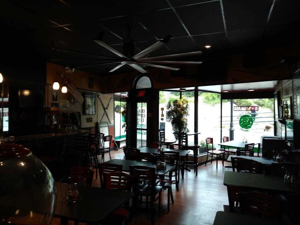 Village Pizza | restaurant | 51 Eagle St, North Adams, MA 01247, USA | 4136644134 OR +1 413-664-4134