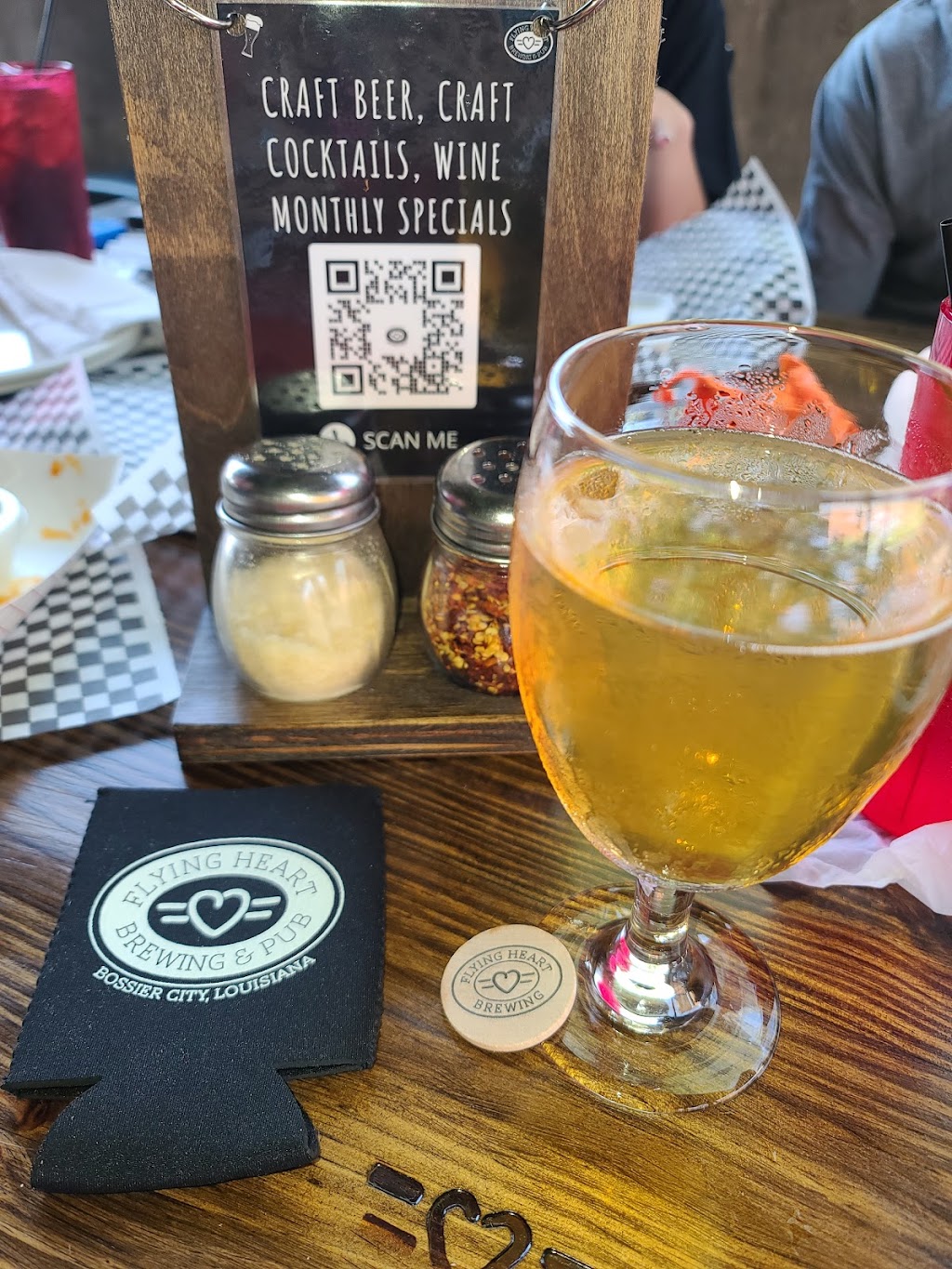 Flying Heart Brewing & Pub - West Monroe | restaurant | 204 Commerce St, West Monroe, LA 71291, USA | 3183670888 OR +1 318-367-0888