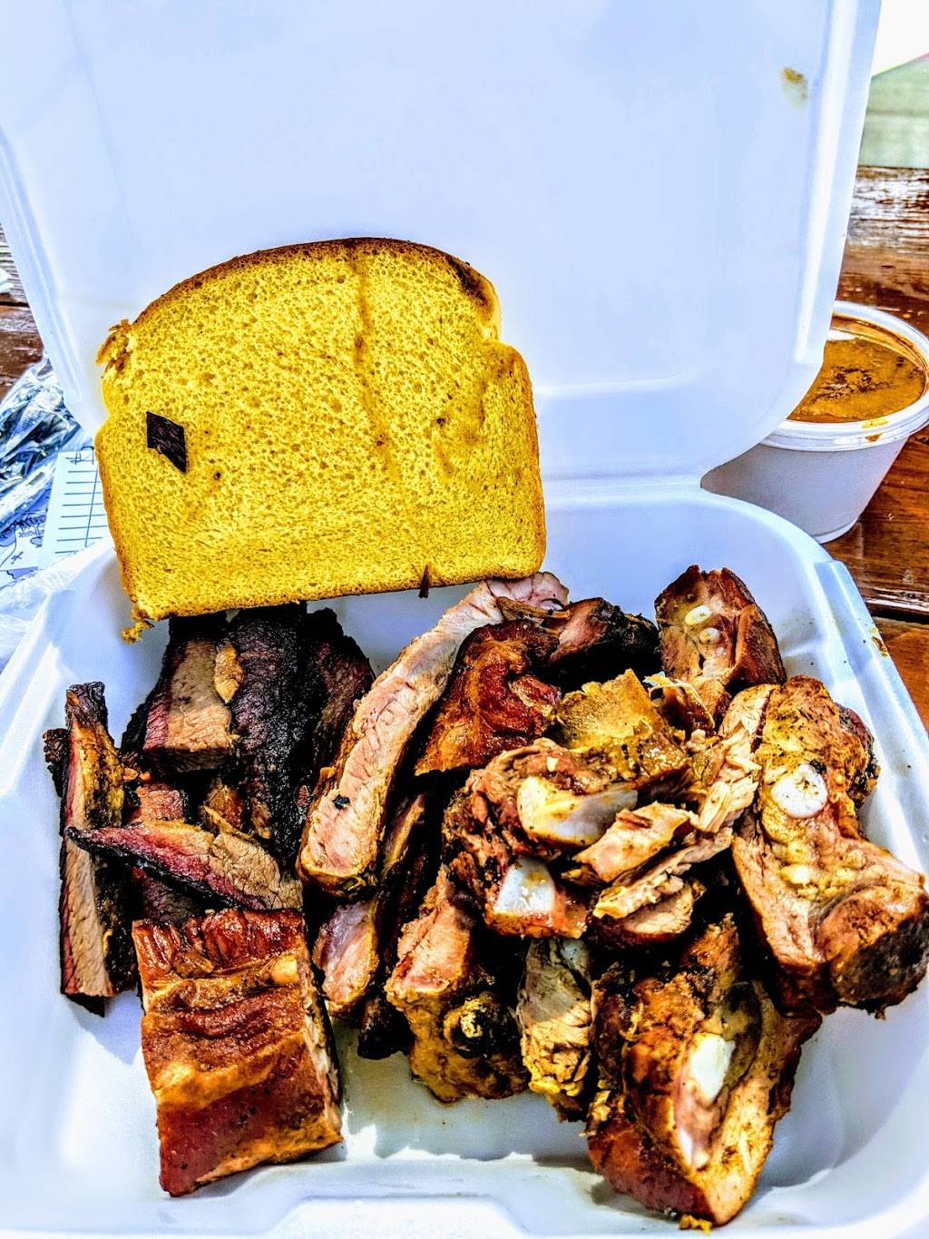 Woodies BBQ | restaurant | 950 Calimesa Blvd, Calimesa, CA 92320, USA | 9095709222 OR +1 909-570-9222