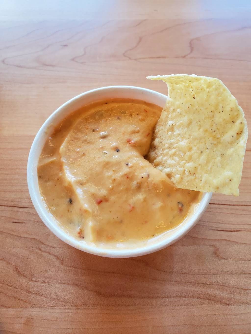 Chipotle Mexican Grill | restaurant | 10221 State Line Rd, Kansas City, MO 64114, USA | 8169423605 OR +1 816-942-3605