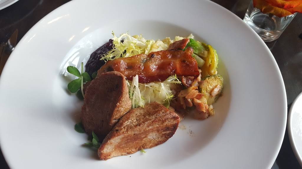 The Parlour Steakhouse | restaurant | 101 Wellington St, Stratford, ON N5A 2L4, Canada | 8777284036 OR +1 877-728-4036