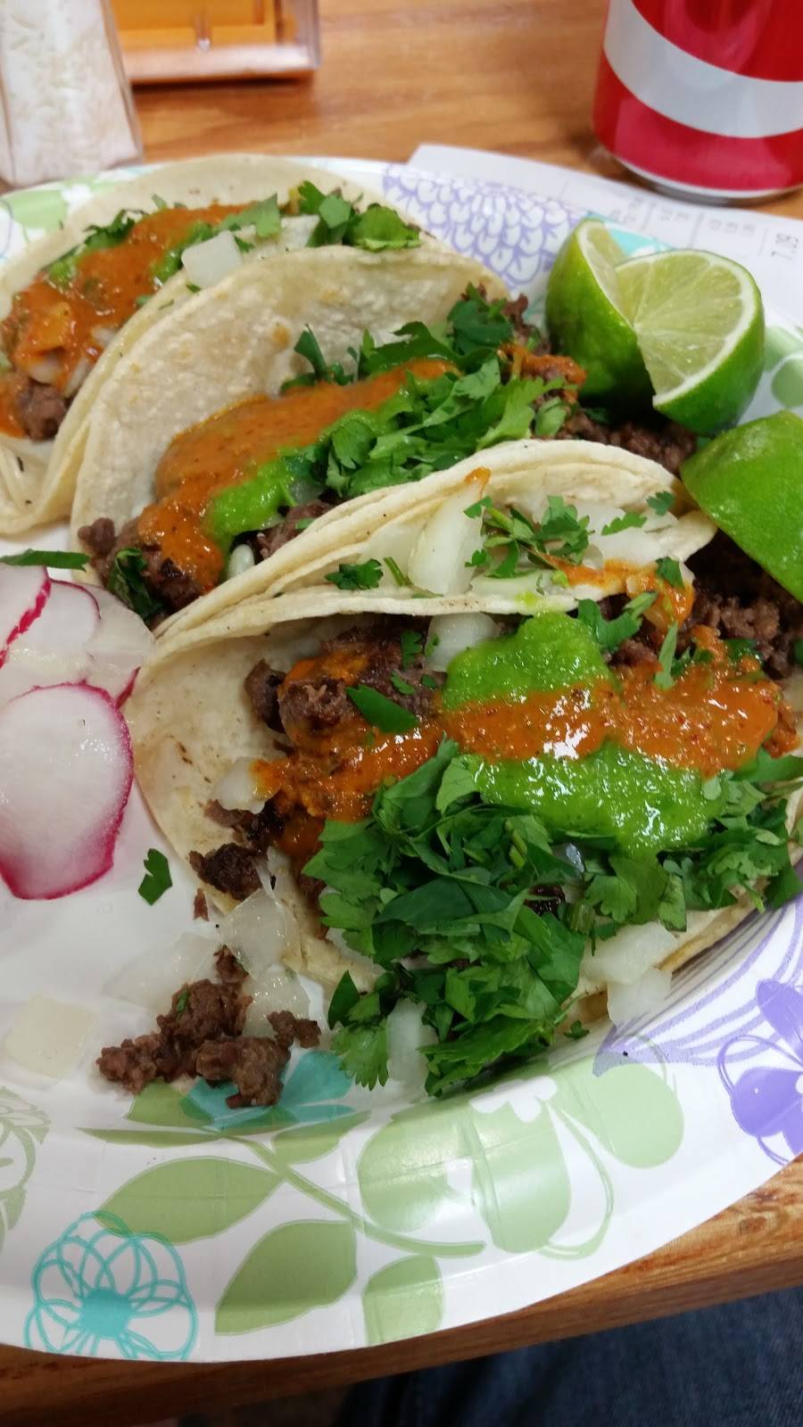 Mexico Lindos Restaurant | restaurant | 8630 Mathis Ave, Manassas, VA 20110, USA | 7033614141 OR +1 703-361-4141