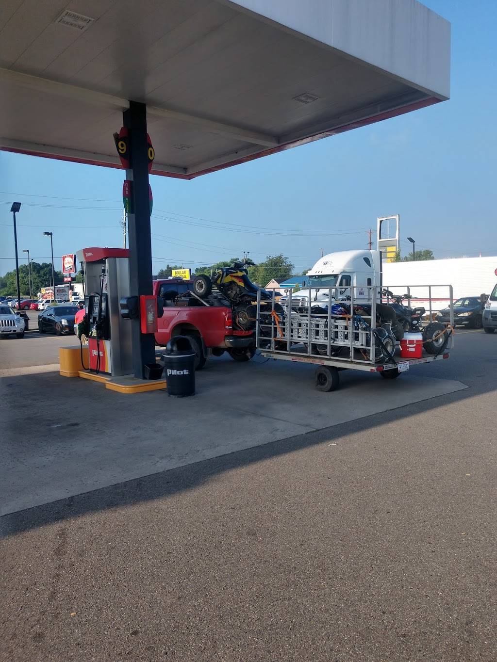 Pilot Travel Center | restaurant | 1111 E Main St, Chillicothe, OH 45601, USA | 7407722300 OR +1 740-772-2300