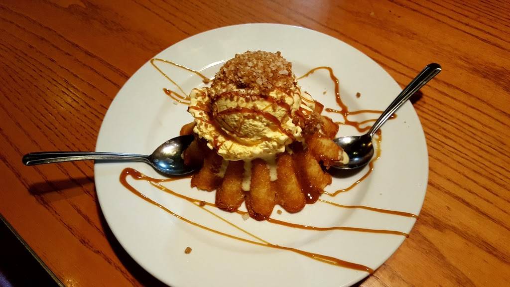 Chilis Grill & Bar | meal takeaway | 25970 The Old Rd, Santa Clarita, CA 91381, USA | 6612603620 OR +1 661-260-3620