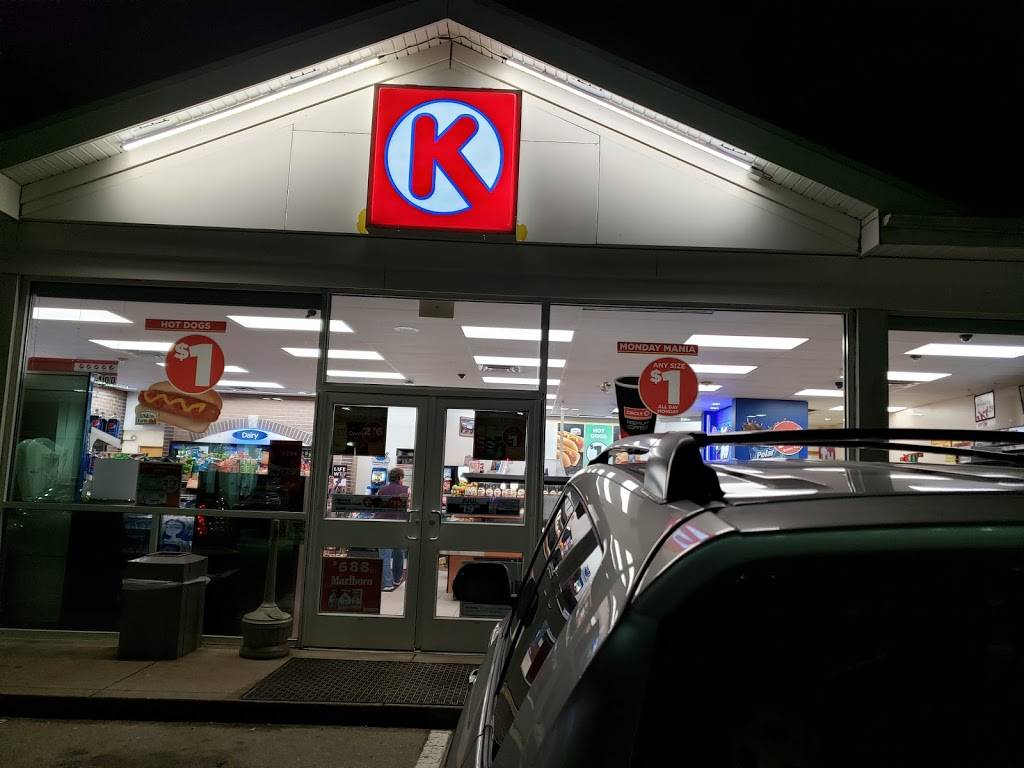 Circle K | cafe | 800 Elm St, Milford, NH 03055, USA | 6036733102 OR +1 603-673-3102