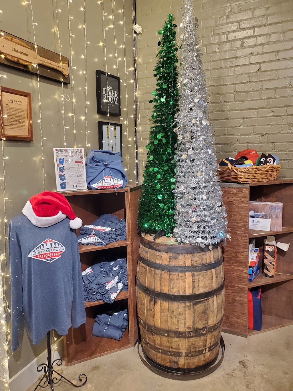 The River Room | restaurant | 102 Main St, McAdenville, NC 28101, USA | 9808002524 OR +1 980-800-2524