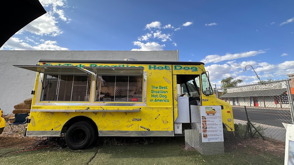 Tuktuk Brazilian Hot dog llc | restaurant | 222 N Gilbert Rd, Gilbert, AZ 85234, USA | 7028611994 OR +1 702-861-1994
