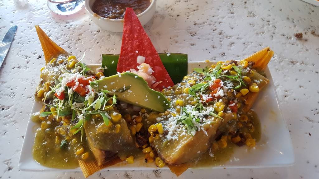 Cantina Laredo | restaurant | 6535 Youree Dr #401, Shreveport, LA 71105, USA | 3187986363 OR +1 318-798-6363