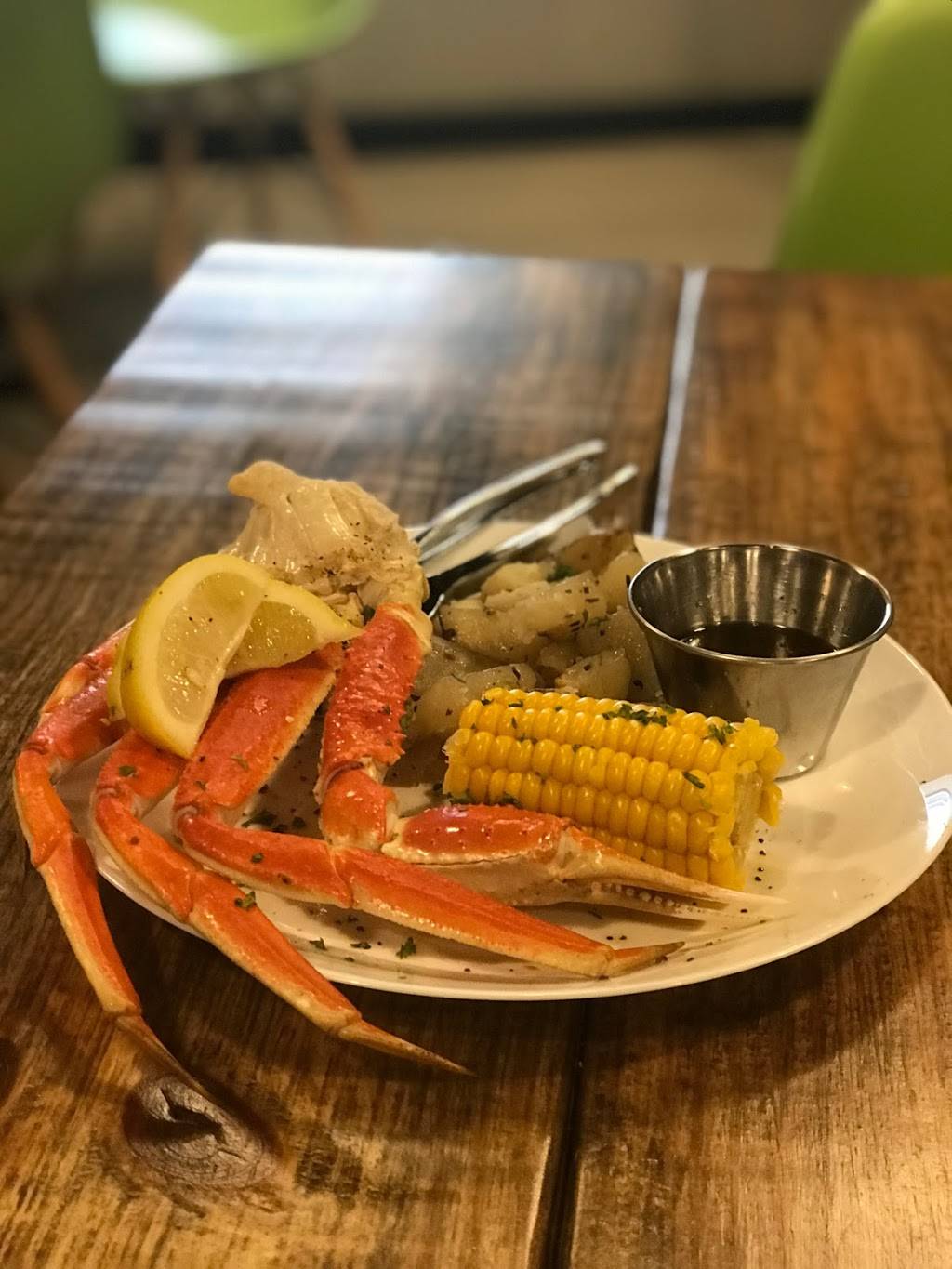 Jovalou Cuisine & Cocktails | restaurant | 112 E Main St, Fairfield, IL 62837, USA | 6185998704 OR +1 618-599-8704