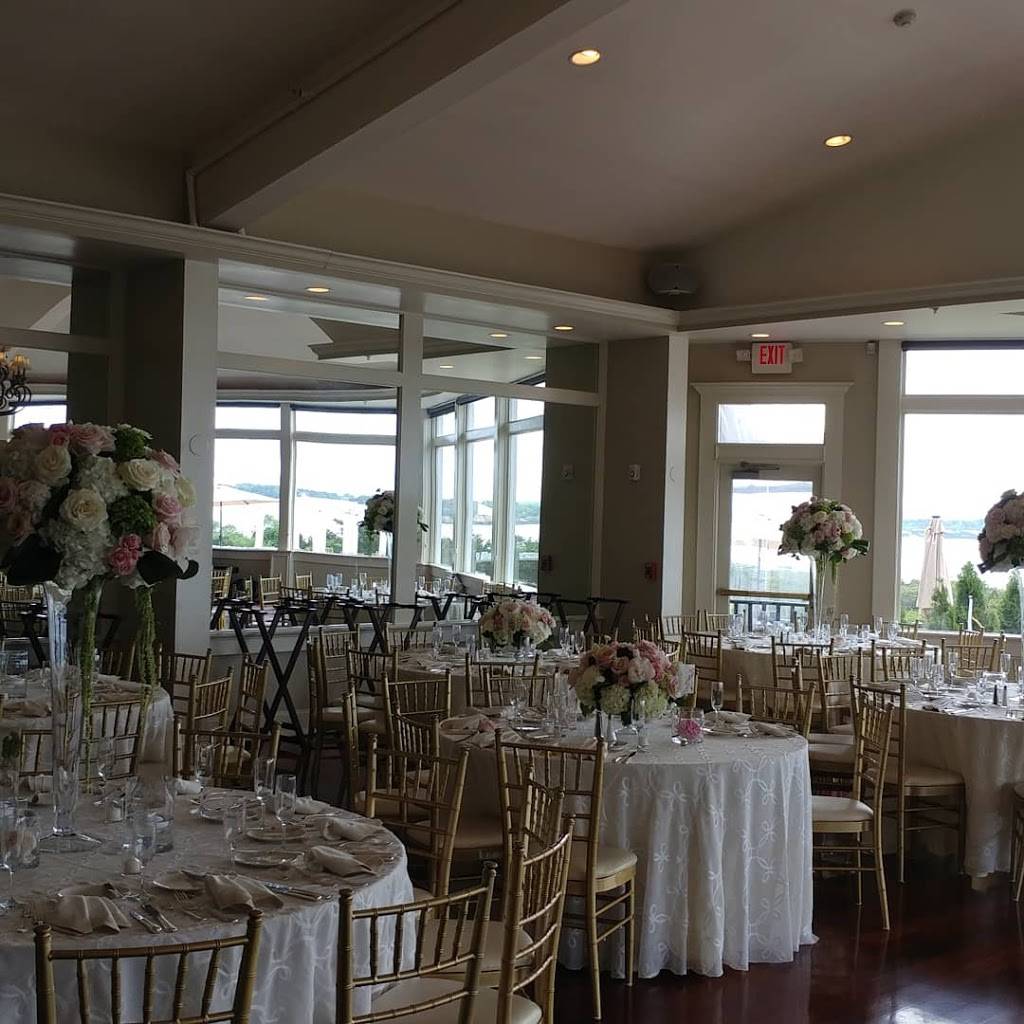 Genies Hookah Lounge - A BYOB middle eastern Restaurant | night club | 94 William St, Newport, RI 02840, USA | 4016193770 OR +1 401-619-3770