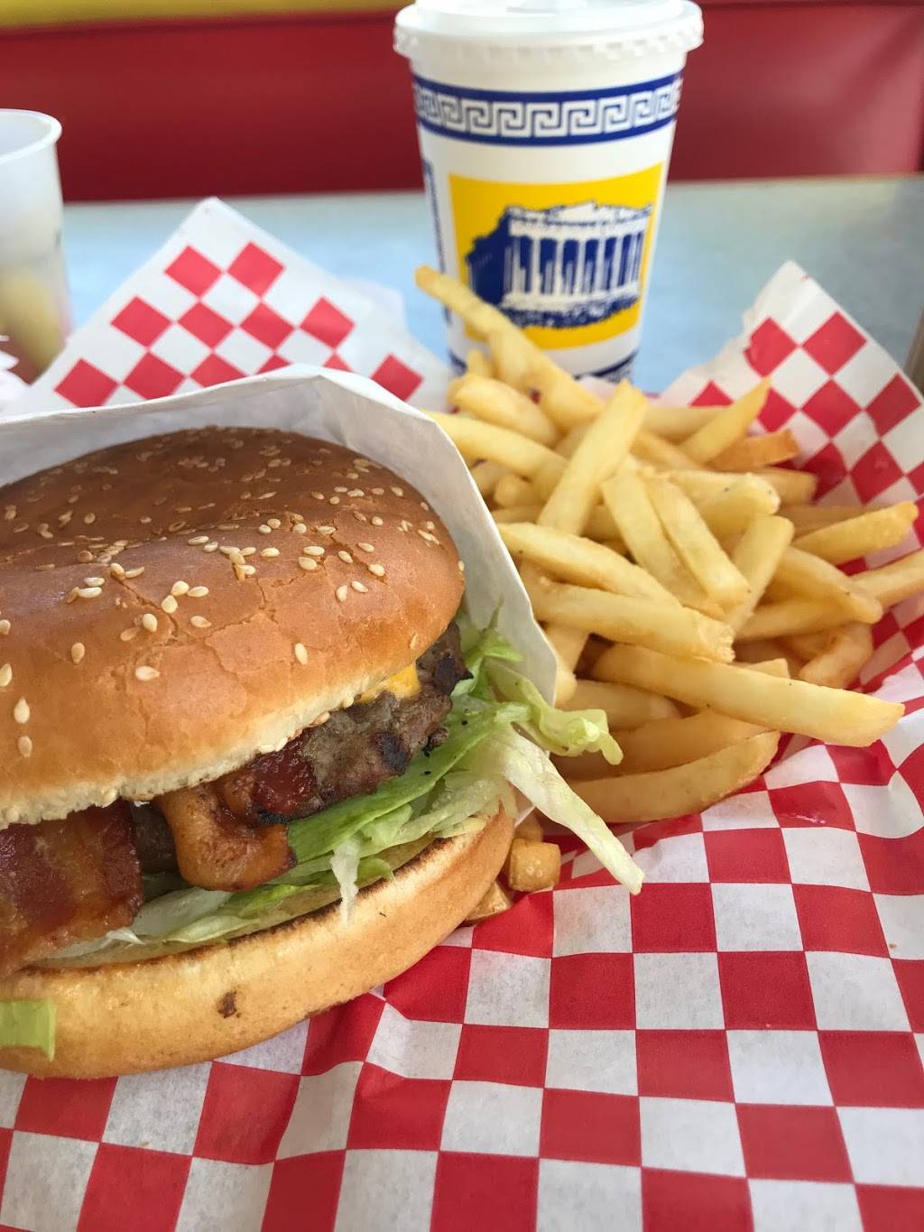 Angelos Burgers | restaurant | brookhurst Shopping Center,, Brookhurst Shopping Center,, 2235 W Ball Rd, Anaheim, CA 92804, USA | 7147745508 OR +1 714-774-5508