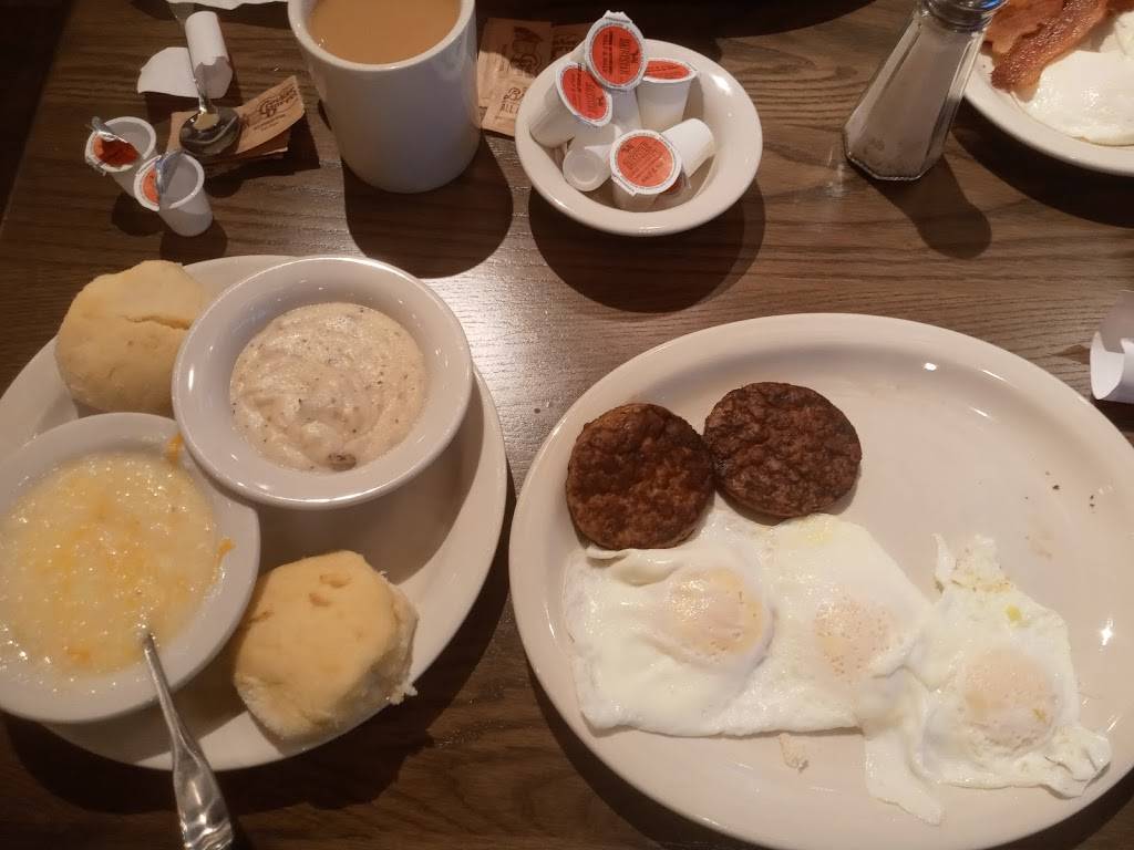 Cracker Barrel Old Country Store | restaurant | 9370 Theater Dr, Gibsonton, FL 33534, USA | 8137412744 OR +1 813-741-2744