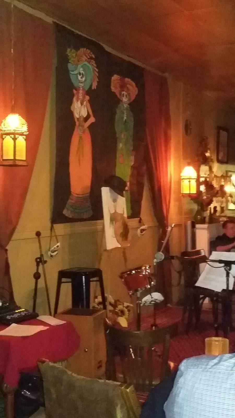 Carmens De La Calle | restaurant | 320 N Flores St, San Antonio, TX 78205, USA | 2102814349 OR +1 210-281-4349