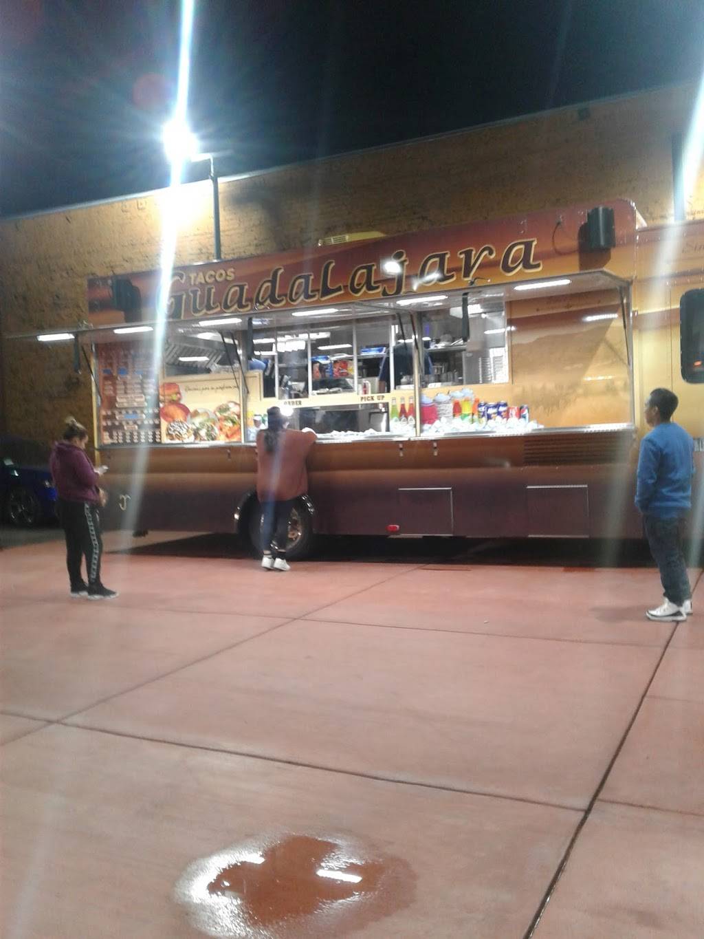 Tacos Guadalajara | restaurant | 4400 International Blvd, Oakland, CA 94601, USA | 5102617440 OR +1 510-261-7440