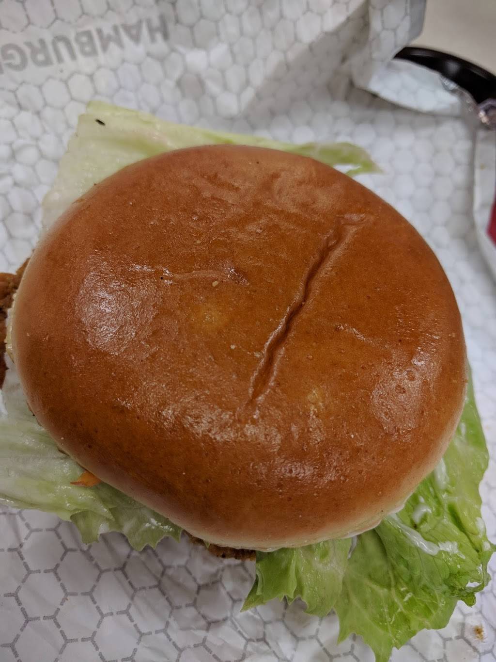 Wendys | restaurant | 6670 Woodlands Pkwy, The Woodlands, TX 77382, USA | 2813647372 OR +1 281-364-7372