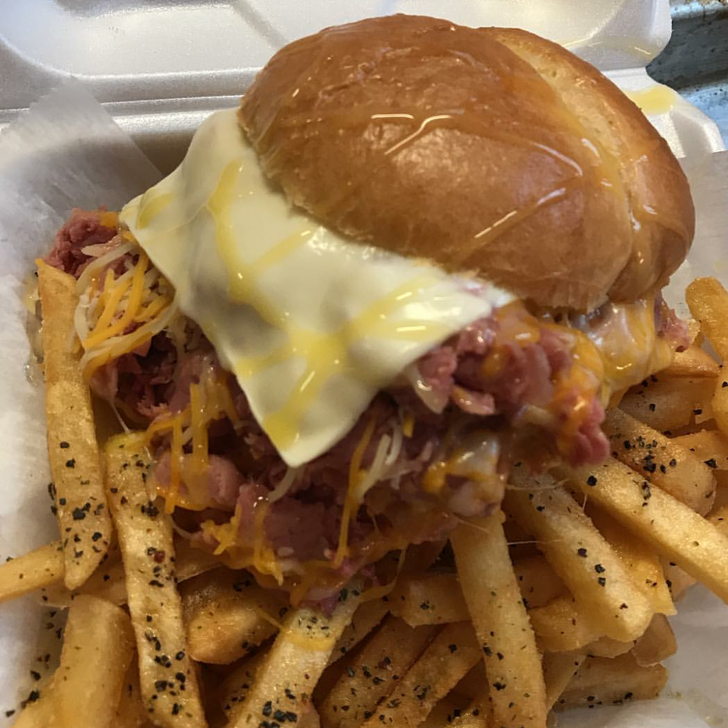 Conant Street Grill | restaurant | 19132 Conant St, Detroit, MI 48234, USA | 3138937777 OR +1 313-893-7777