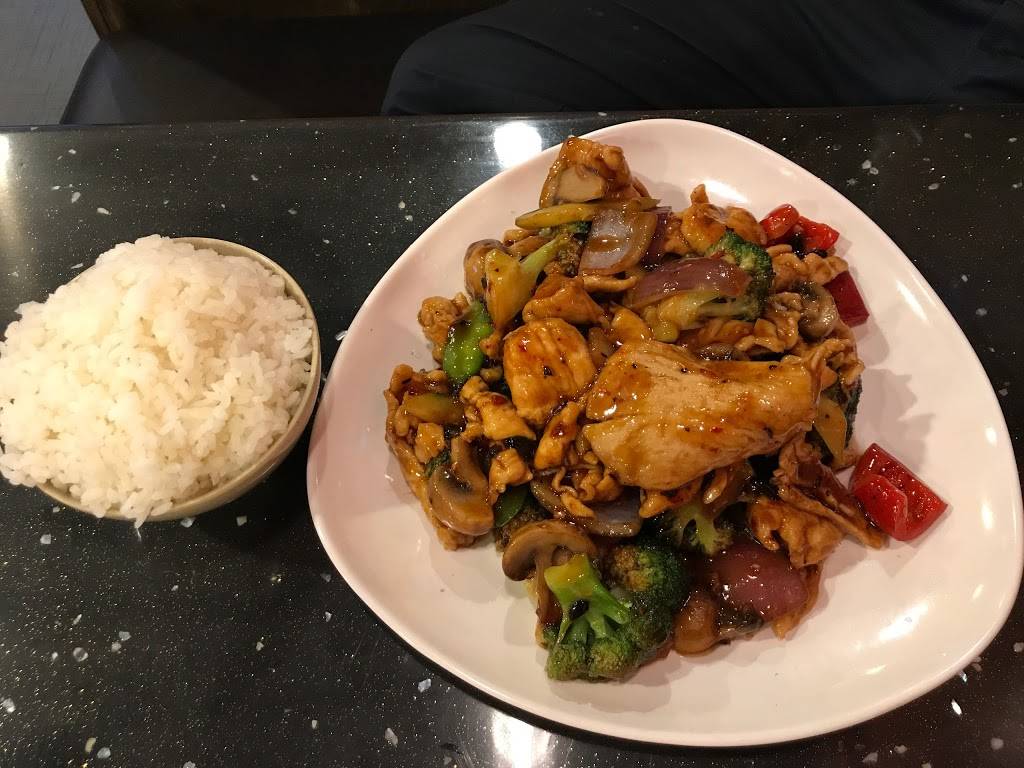 Szechuan House restaurant | meal takeaway | 1500 W 6th St, Lawrence, KS 66044, USA | 7855517418 OR +1 785-551-7418