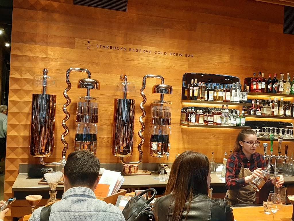 Starbucks | cafe | 2615 Broadway, Everett, WA 98201, USA | 4252594561 OR +1 425-259-4561