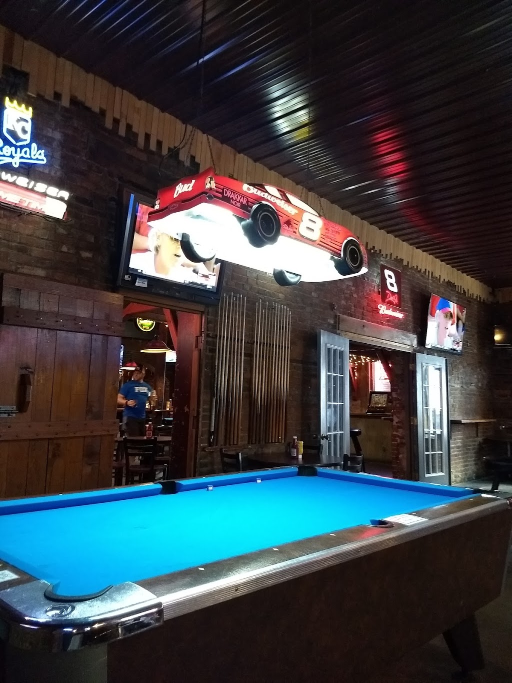 DuKum Inn | restaurant | 111 S Elson St, Kirksville, MO 63501, USA | 6606659764 OR +1 660-665-9764