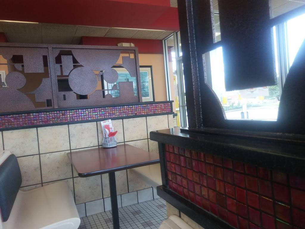 McDonalds | cafe | 25640 Miles Rd, Bedford Heights, OH 44128, USA | 2162921416 OR +1 216-292-1416