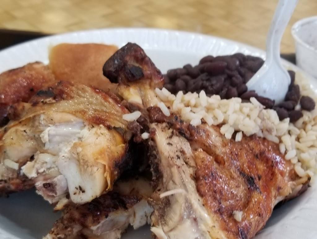 Pollo Tropical | restaurant | 3285 W Hillsborough Ave, Tampa, FL 33614, USA | 8138707235 OR +1 813-870-7235