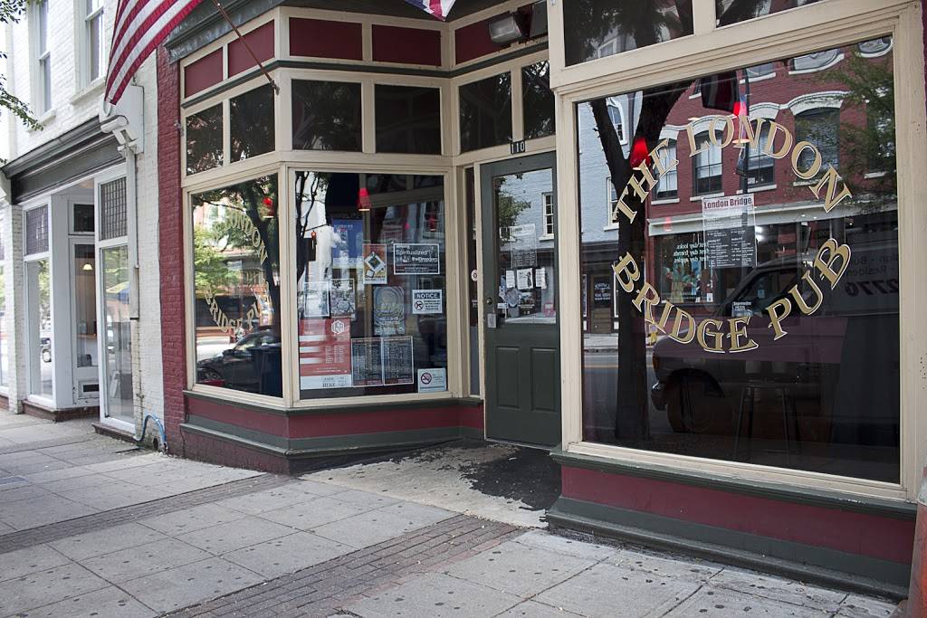 The London Bridge Pub | night club | 110 E Hargett St, Raleigh, NC 27601, USA | 9198386633 OR +1 919-838-6633