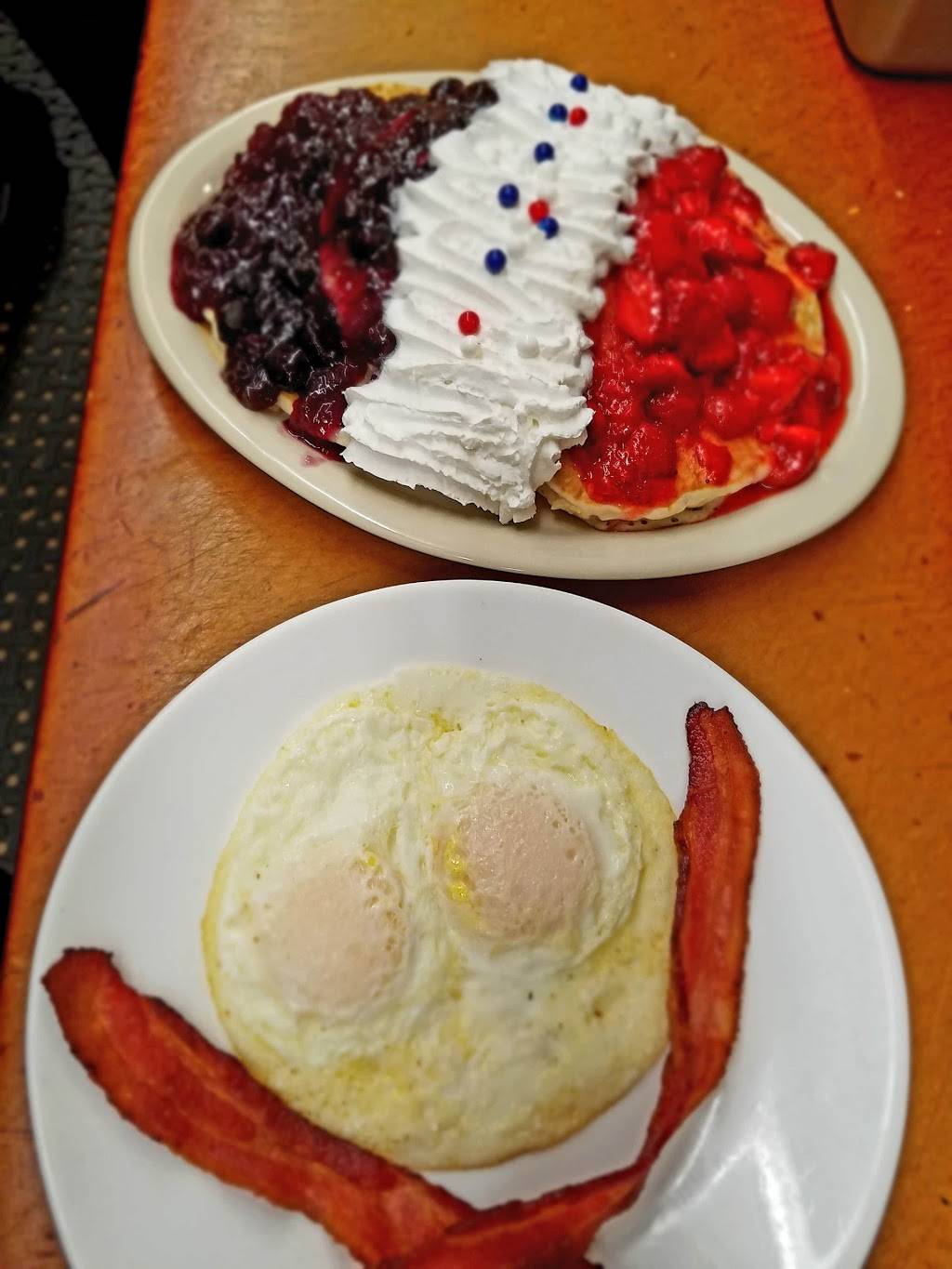 Flashback Grill | restaurant | 4229 Main St, Springfield, OR 97478, USA | 5417266271 OR +1 541-726-6271